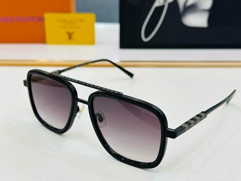 LV Sunglasses 472